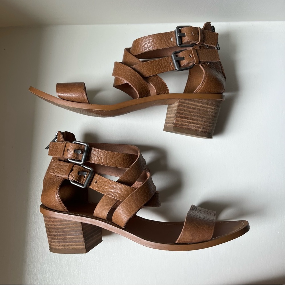 Madewell Lora Block Heel in Tan Leather - Picture 5 of 9